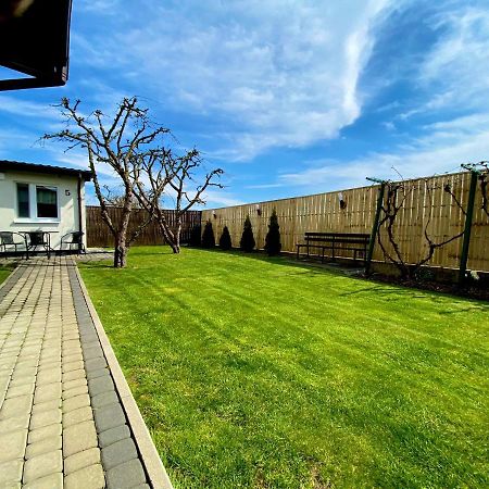 Villa Zielone Zacisze Uniejów Exterior foto